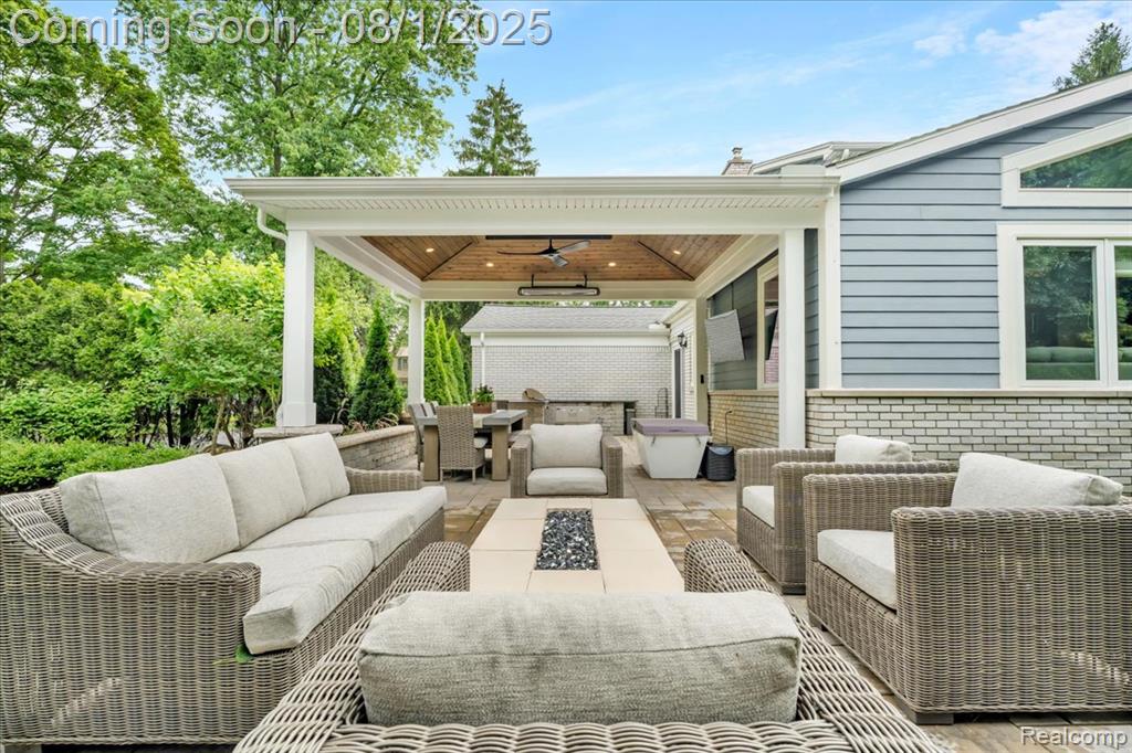 5624 Sutters Lane, Bloomfield Hills, MI 48301 — Photo 34