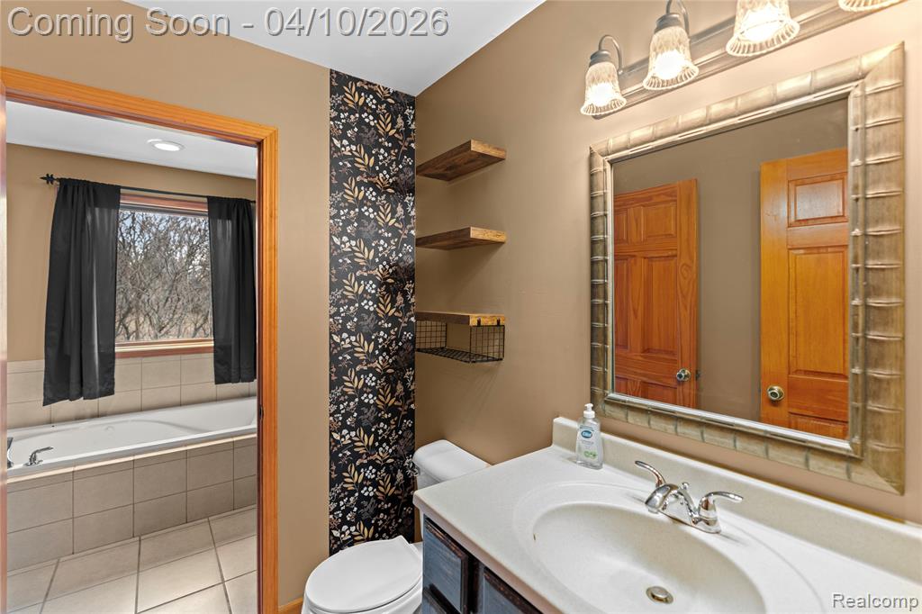 6490 E Coldwater Road, Flint, MI 48506 — Photo 24