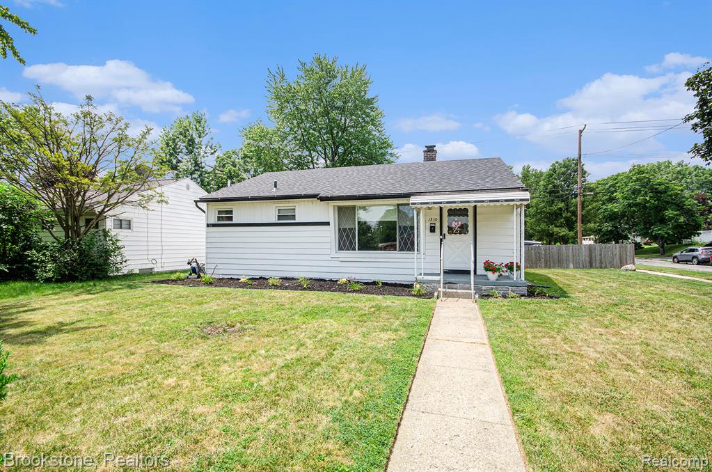 1510 S Harris Road, Ypsilanti, MI 48198 — front exterior