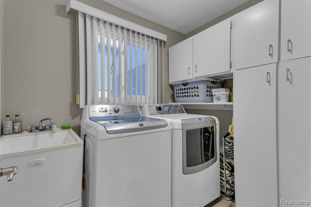 48089 Sonny Drive, Macomb, MI 48044 — Photo 17