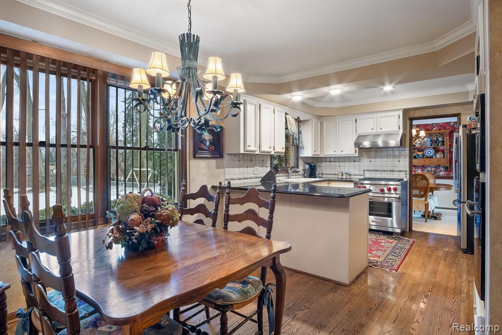 53800 WOODBRIDGE Drive, Shelby Twp, MI 48316 — Photo 7