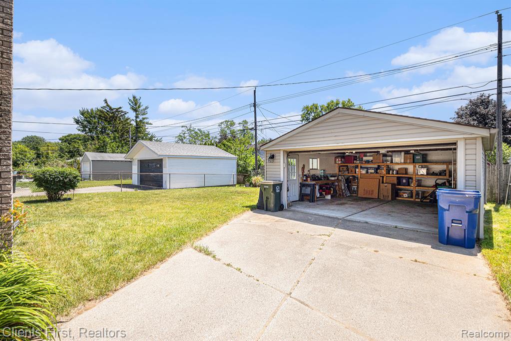 39805 Hillary Drive, Canton, MI 48187 — Photo 25