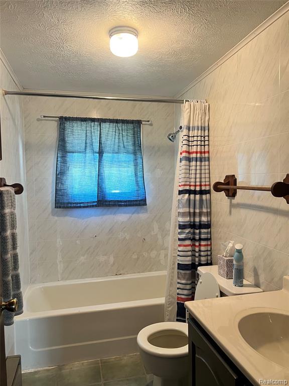 3567 Coveview Drive, Lupton, MI 48635 — Photo 13