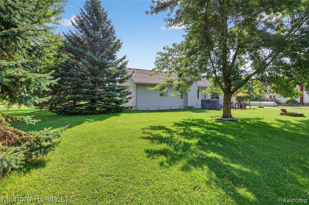 4411 Breen Road, Emmett, MI 48022 — Photo 21