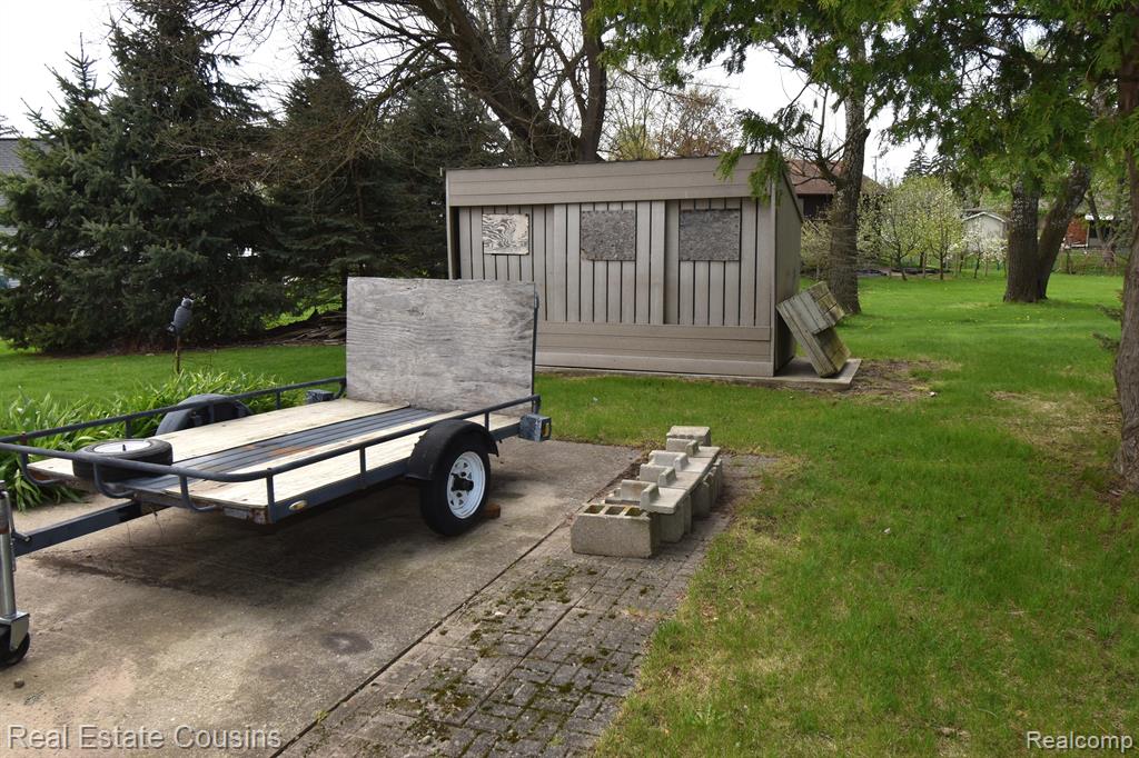 9036 ORCHARD VIEW Drive, Grand Blanc, MI 48439 — Photo 25