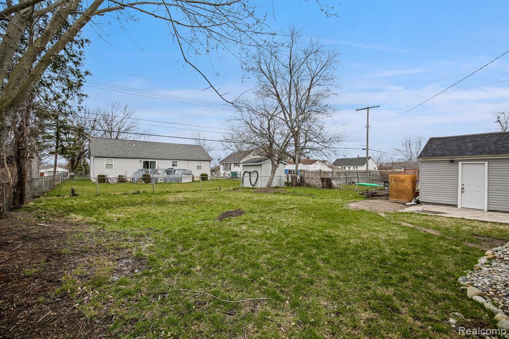 885 PARKWOOD Avenue, Ypsilanti, MI 48198 — Photo 28