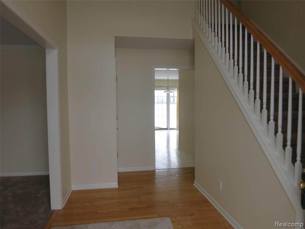 45373 SEABROOK, Canton, MI 48188 — Photo 32
