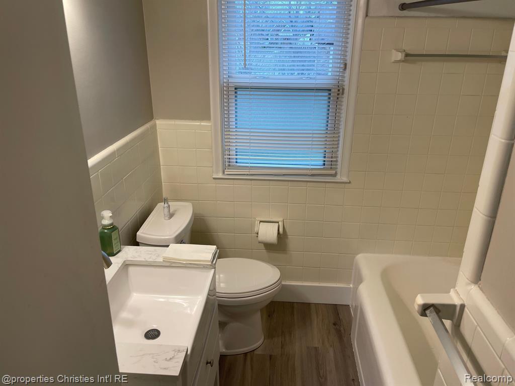 724 Winchester Avenue, Lincoln Park, MI 48146 — Photo 7