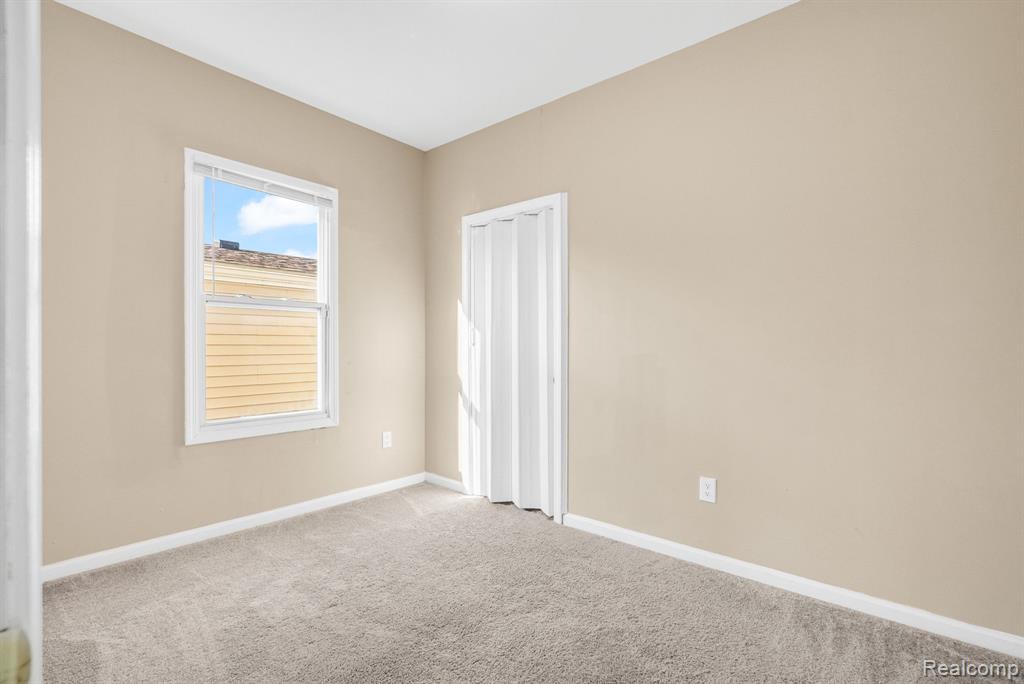 6423 Hazlett Street, Detroit, MI 48210 — Photo 20