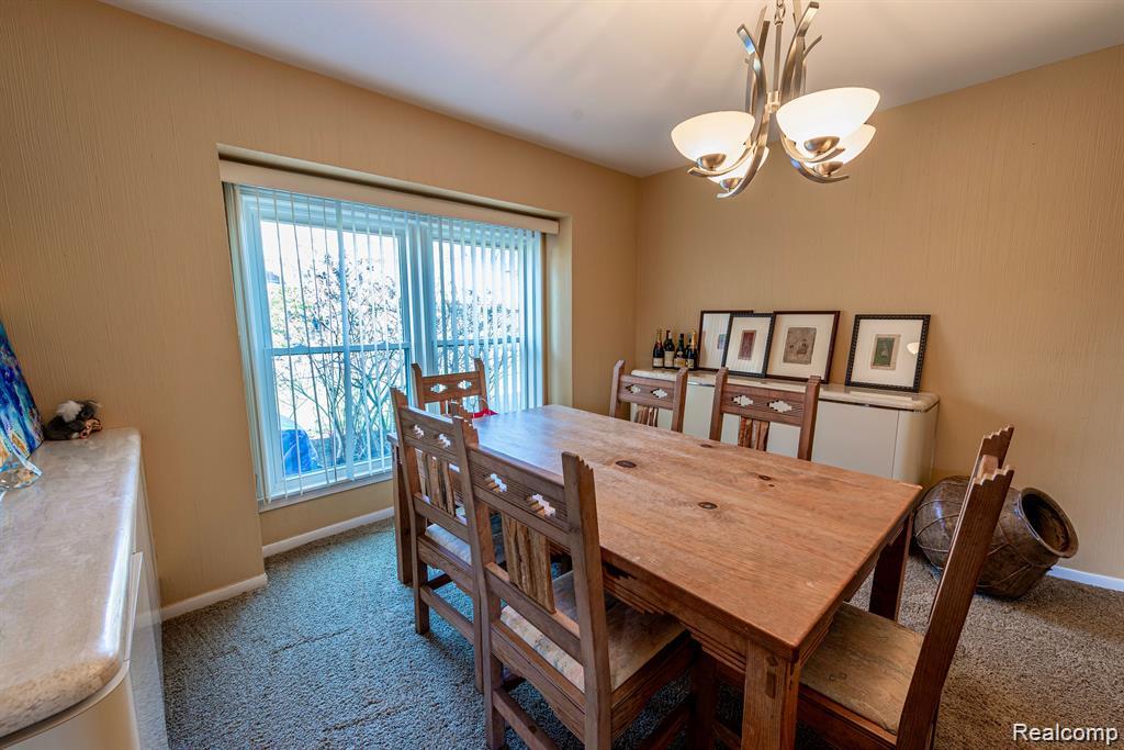 4426 Knightsbridge Lane, West Bloomfield, MI 48323 — Photo 16