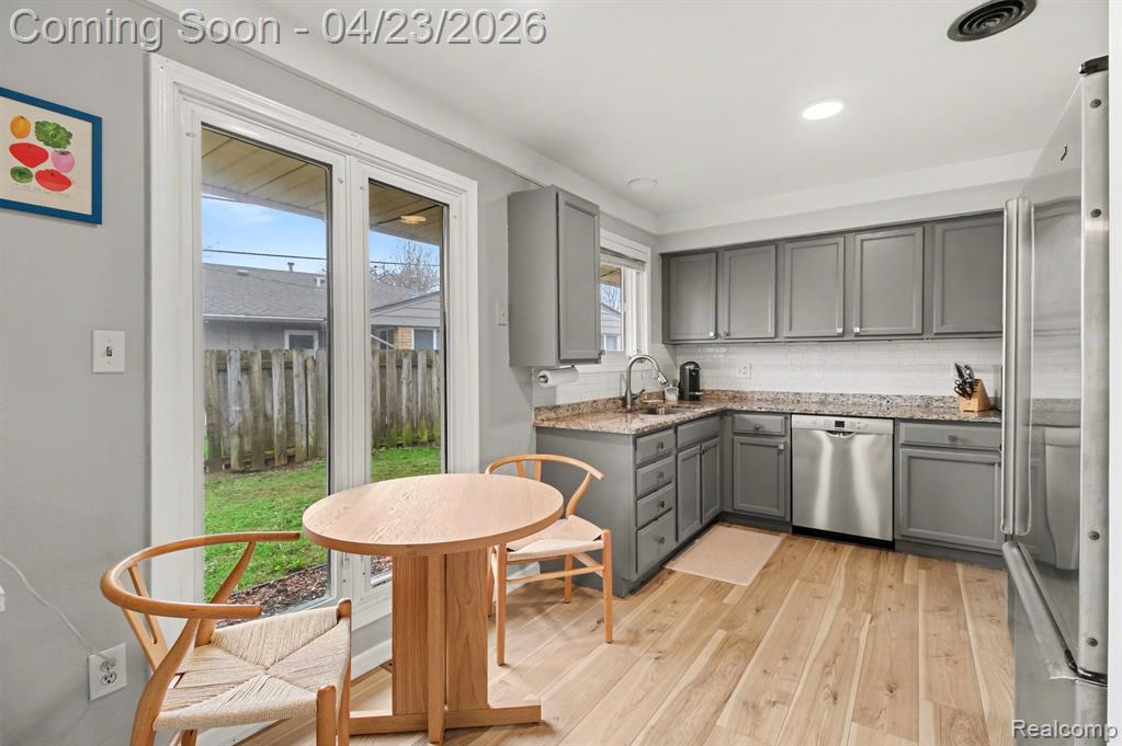 41024 Mooringside, Novi, MI — Photo 9