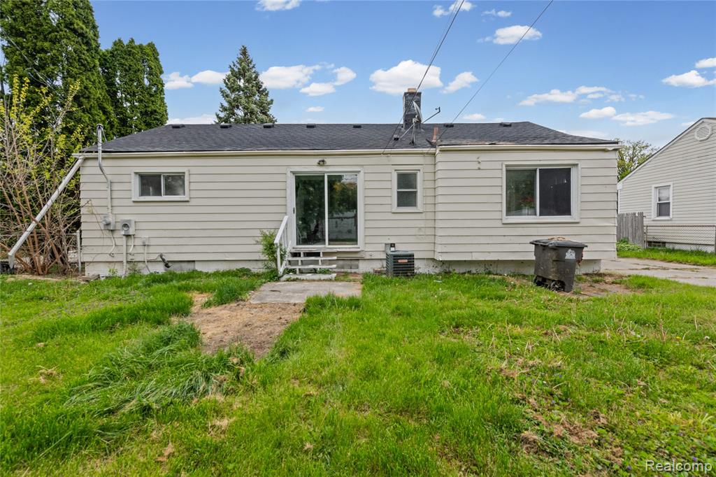 8044 Pelham Road, Taylor, MI 48180 — Photo 25