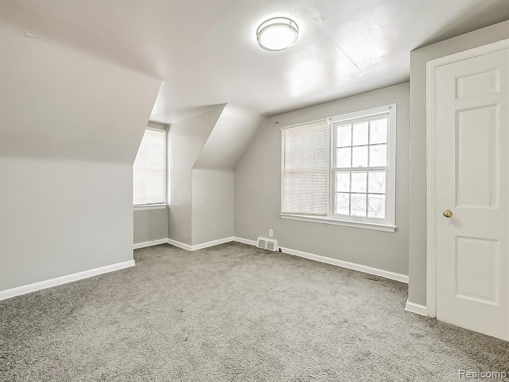 9744 Lakepointe Street, Detroit, MI 48224 — Photo 10