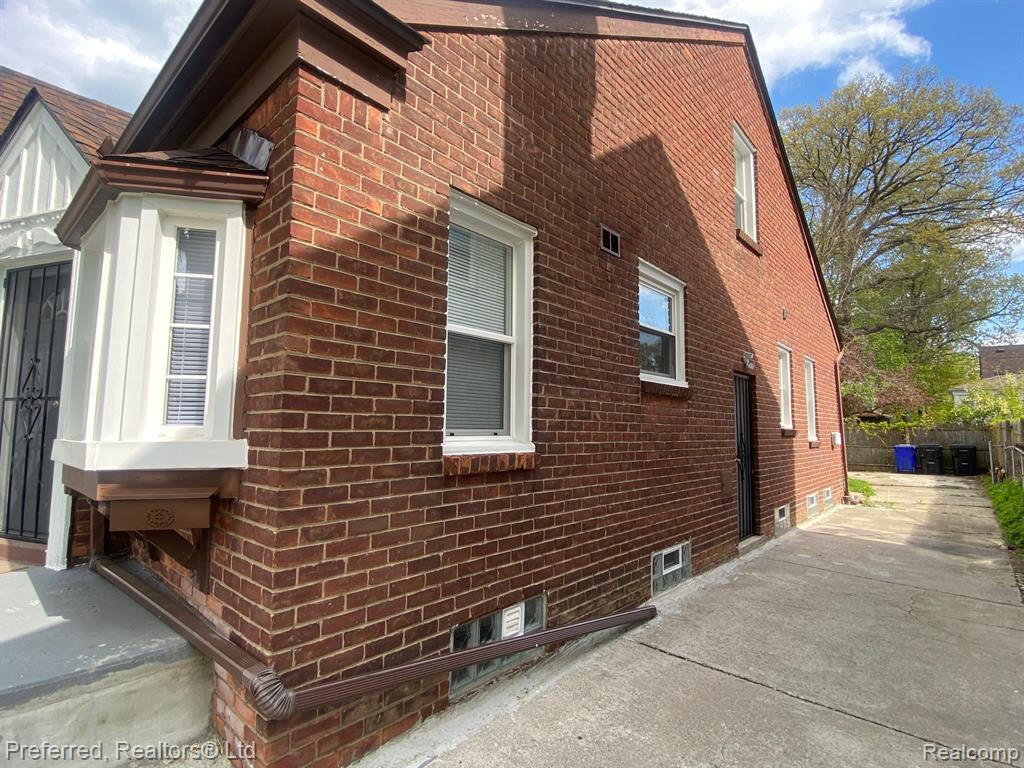 16918 Chandler Park Drive, Detroit, MI 48224 — Photo 6