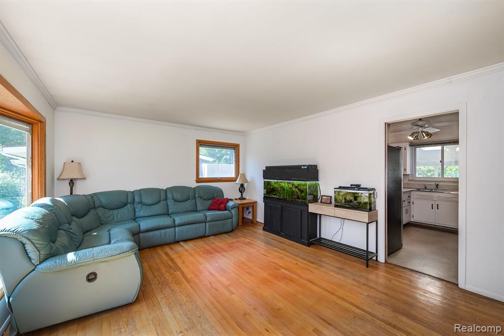 2724 CRANBROOK Road, Ann Arbor, MI 48104 — Photo 5