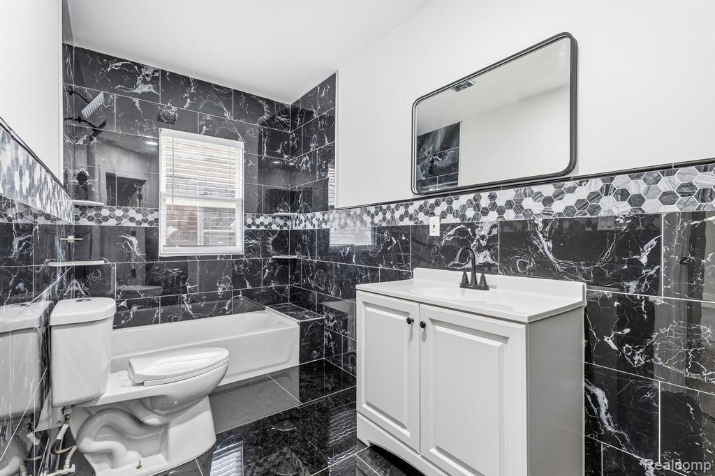 3280 Lothrop Street, Detroit, MI 48206 — Photo 15