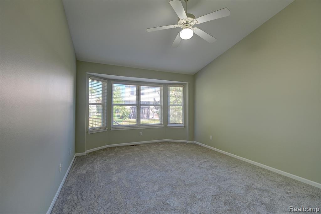 1852 N Kenwyck Drive, Ypsilanti, MI 48198 — Photo 15