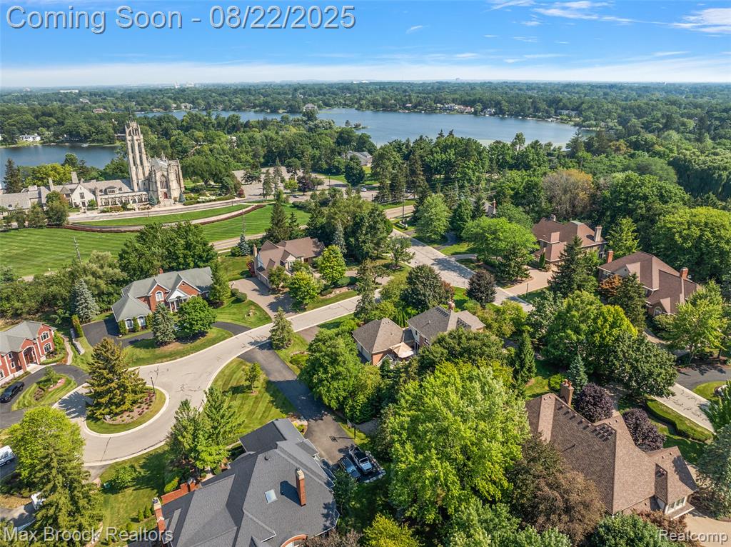 4134 Carillon Drive, Bloomfield Hills, MI 48302 — Photo 41