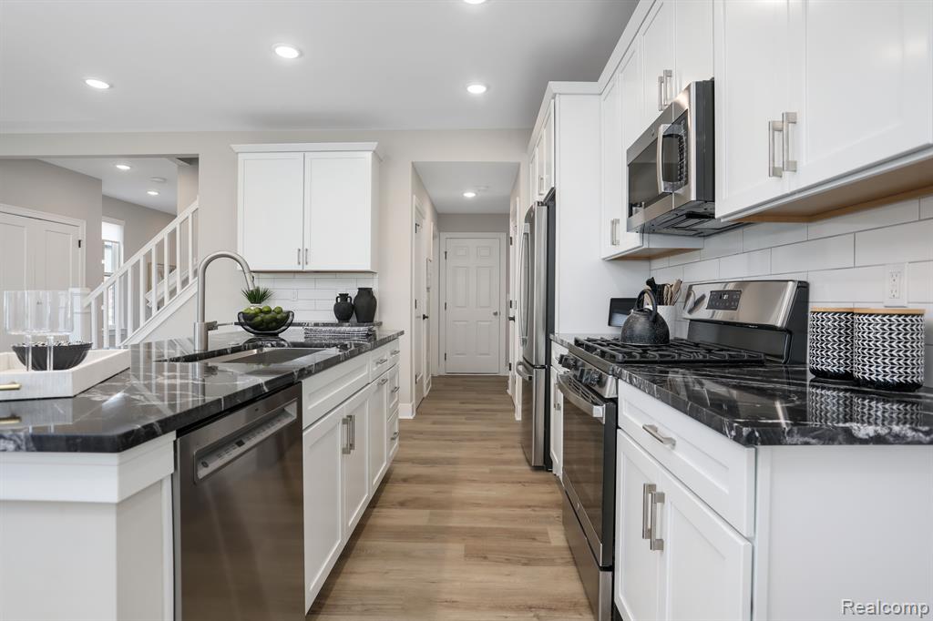 3012 Canopy Tree Way, 9, Ann Arbor, MI 48103 — Photo 13