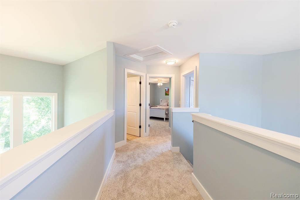 299 NAPA VALLEY Drive, Milford, MI 48381 — Photo 33