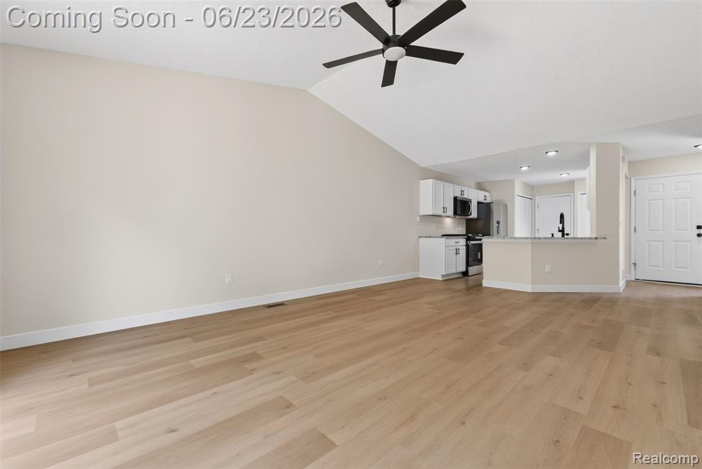 3108 Falcon Drive, 25, Burton, MI 48519 — Photo 17