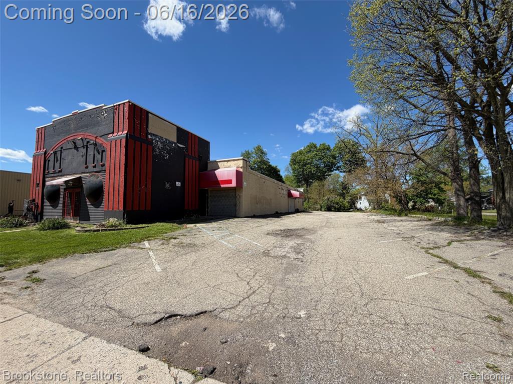 600 W Huron Street, Pontiac, MI 48341 — Photo 3