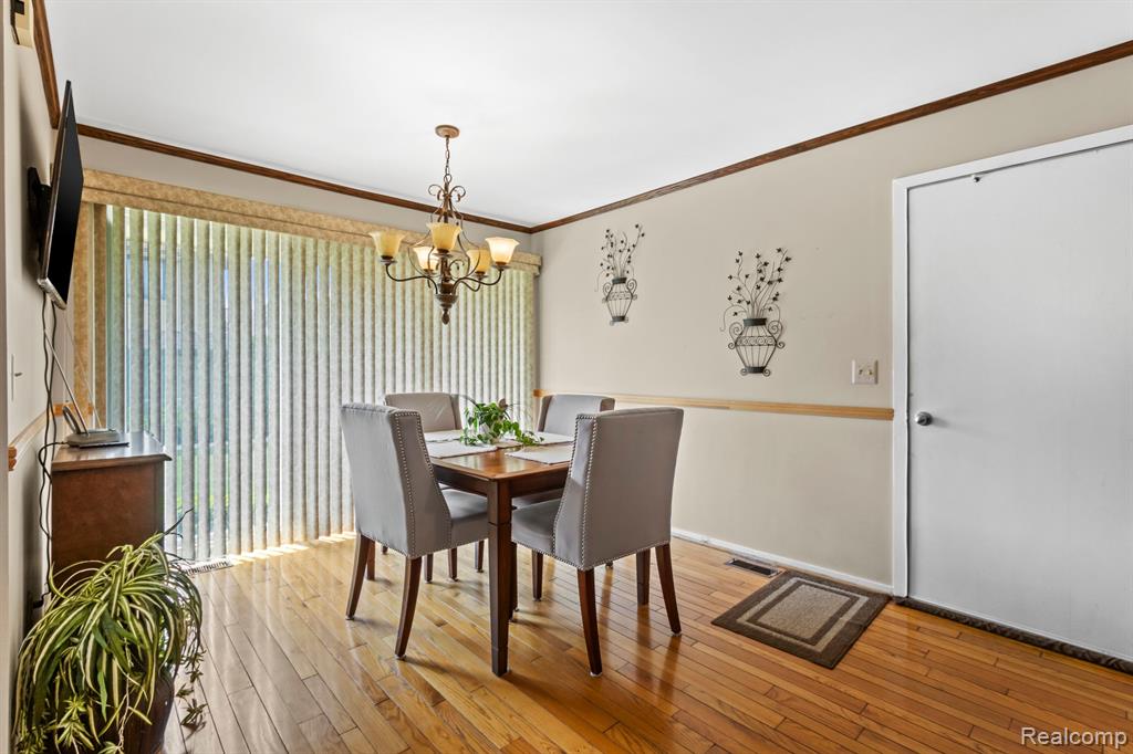 1696 S HILL Boulevard, Bloomfield Hills, MI 48304 — Photo 6