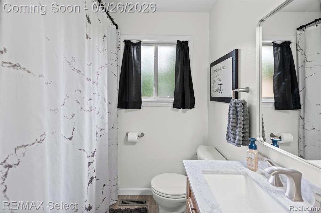 4353 Dixon Drive, Swartz Creek, MI 48473 — Photo 20