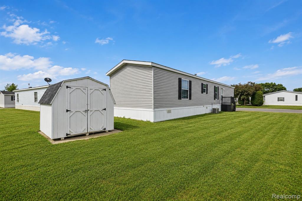 46545 Le Grande Boulevard, 978, Macomb, MI 48044 — Photo 17