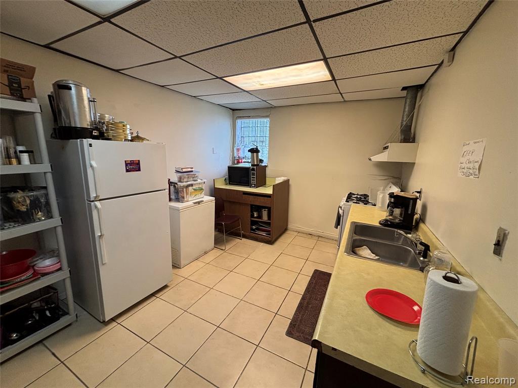 15100 Fenkell Street, Detroit, MI 48227 — Photo 10