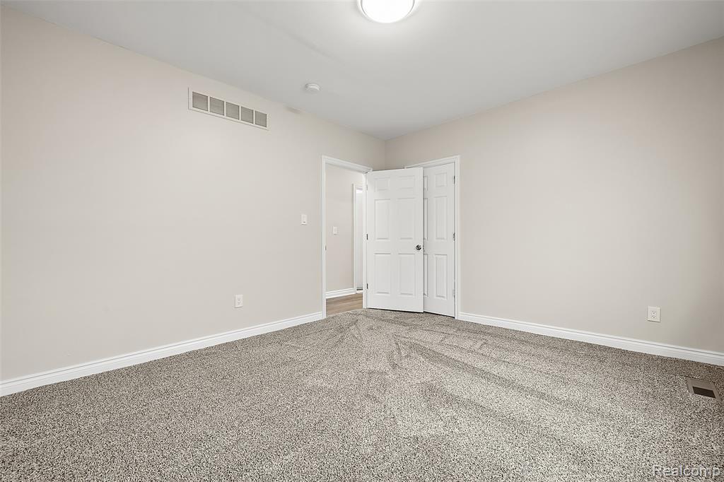2080 Gladstone Street, Detroit, MI 48206 — Photo 24
