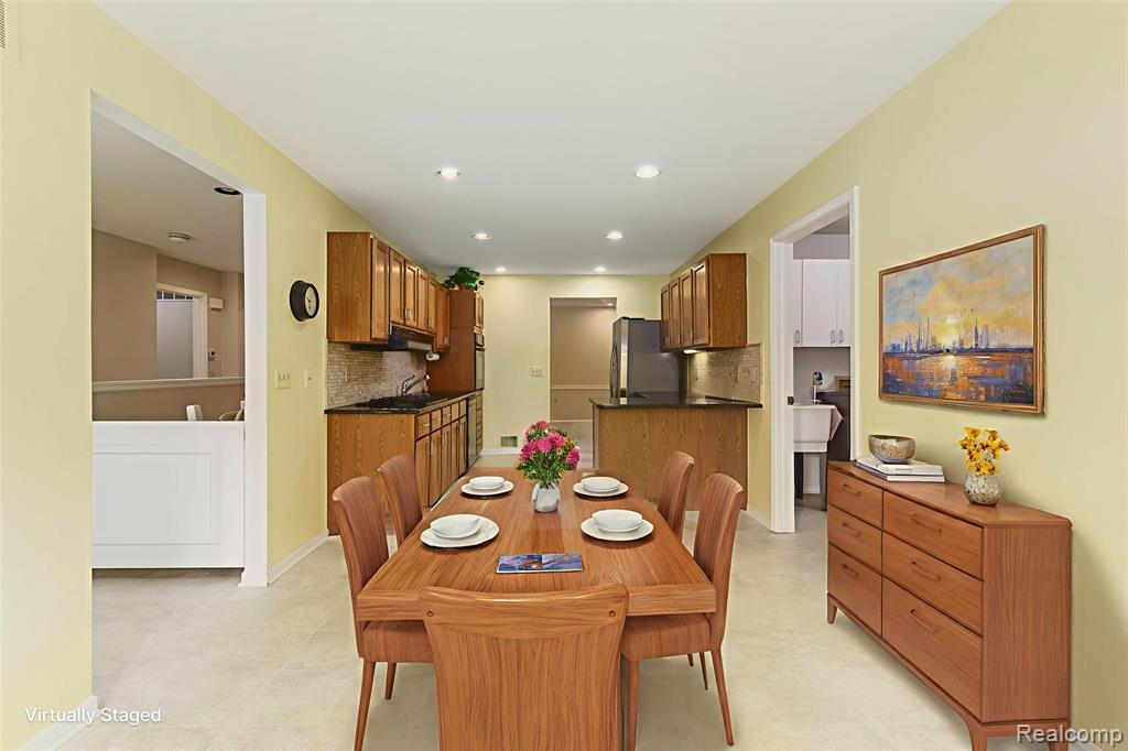21433 Archwood Circle, Farmington Hills, MI 48336 — Photo 5