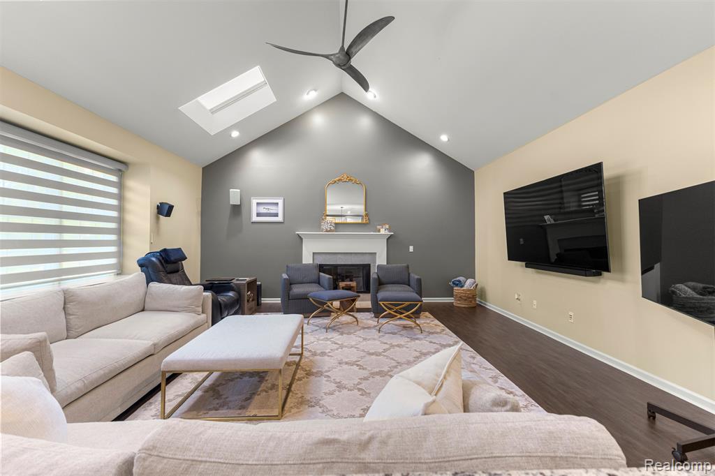 4991 Knollcrest Court, Commerce Twp, MI 48382 — Photo 23