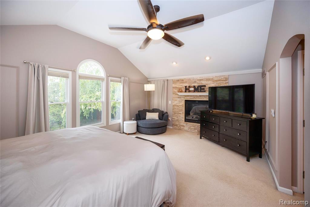 826 Larchlea Drive, Birmingham, MI 48009 — Photo 41
