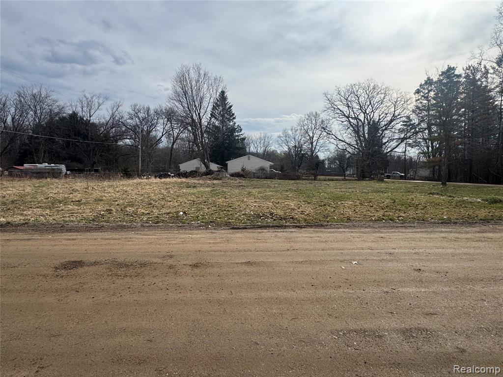 4235 Quick Road, Holly, MI 48442 — Photo 3