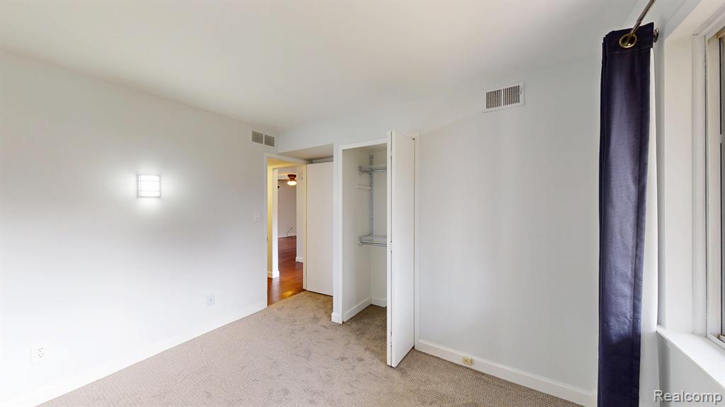 42580 Plymouth Hollow Drive, Plymouth, MI 48170 — Photo 14