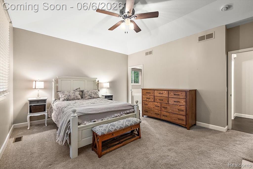 5768 Bellshire Lane, Clarkston, MI — Photo 38