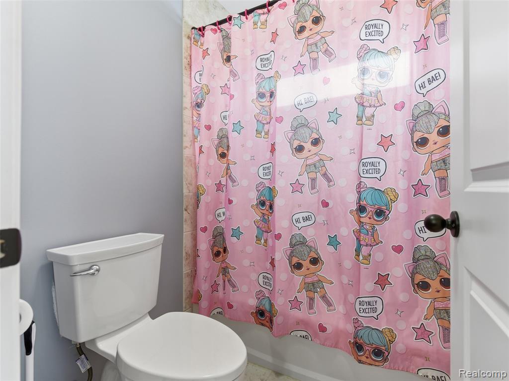 47450 Ellery Lane, Canton, MI 48187 — Photo 34