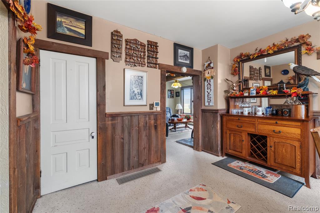 2428 Hubbard Road, Monroe, MI 48161 — Photo 18