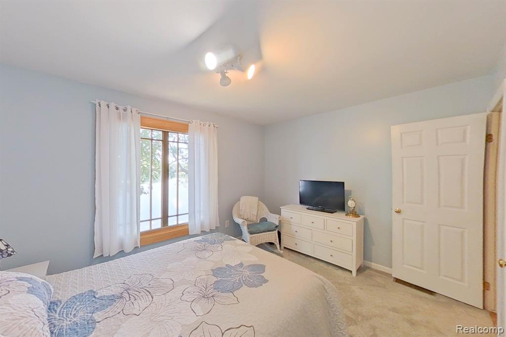 857 HURLEY Drive, Howell, MI 48843 — Photo 25