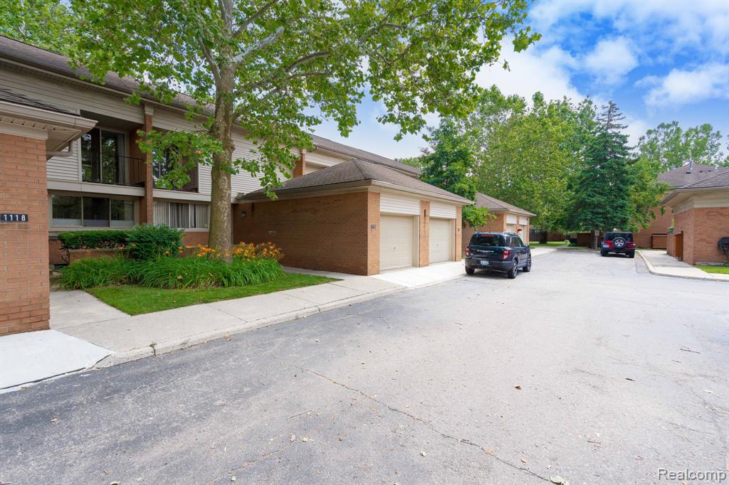 1116 Stafford Place, Detroit, MI 48207 — Photo 4