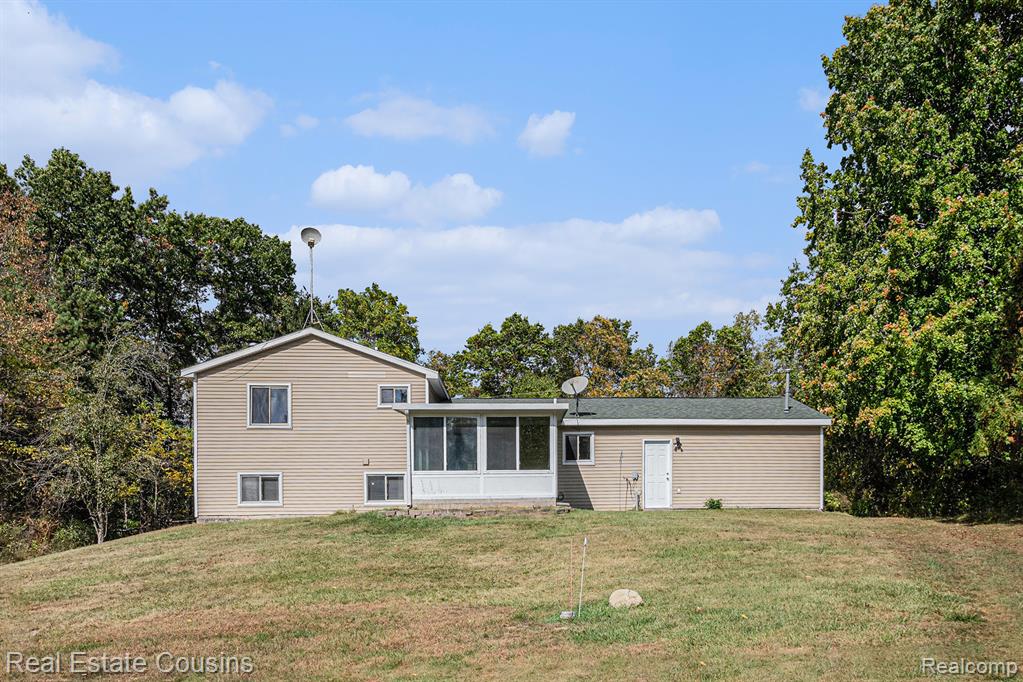 8351 Lange Road, Fowlerville, MI 48836 — Photo 27