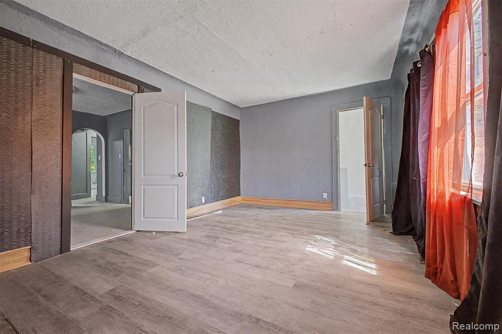 9275 Appoline Street, Detroit, MI 48228 — Photo 11
