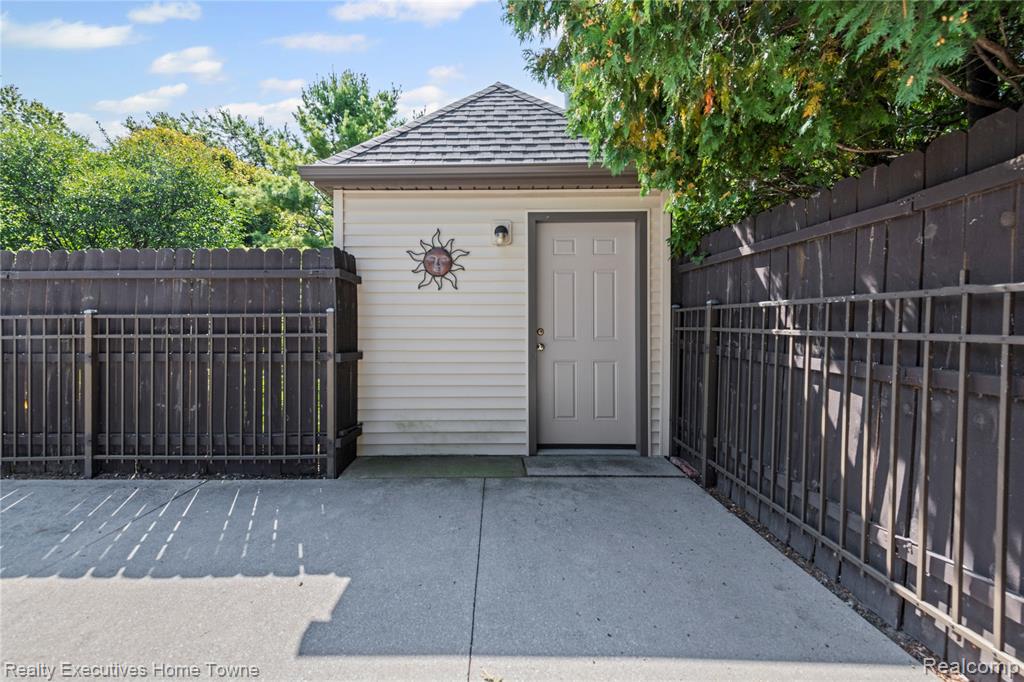 1070 Highland Drive, St. Clair, MI 48079 — Photo 34