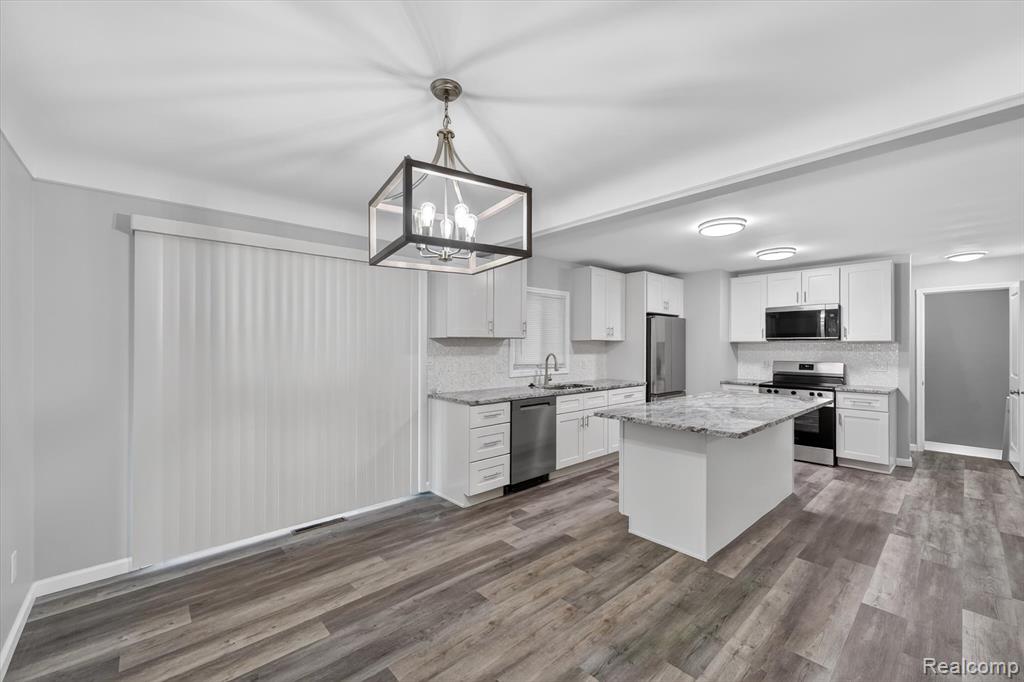 14203 Fenton, Redford, MI 48239 — Photo 10