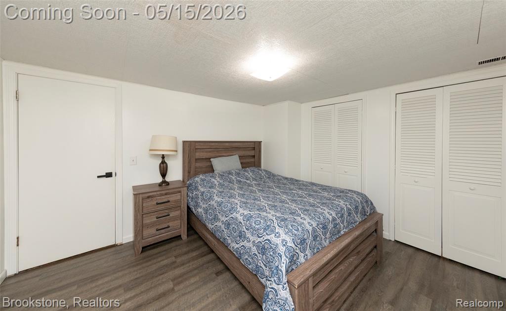 42088 Greenwood, Canton, MI 48187 — Photo 32