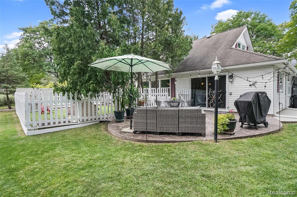 4714 Butler Drive, Troy, MI 48085 — Photo 35
