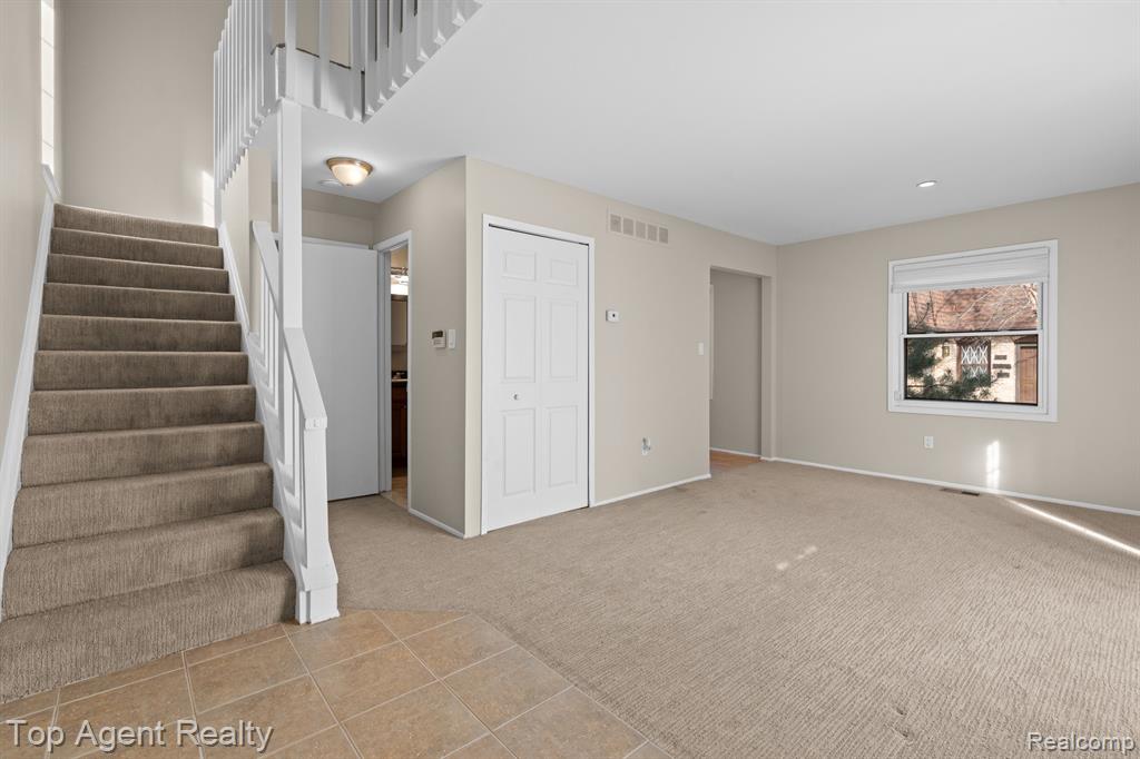 5095 Crooks Road, 1, Royal Oak, MI 48073 — Photo 4