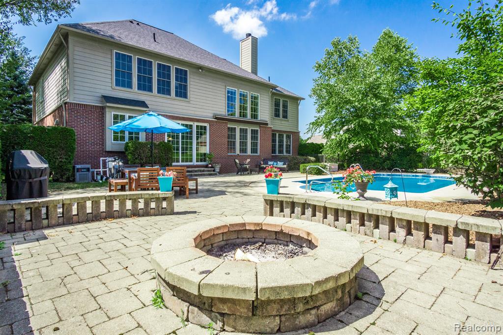 16026 JOHNSON CREEK Drive, Northville, MI 48168 — Photo 60