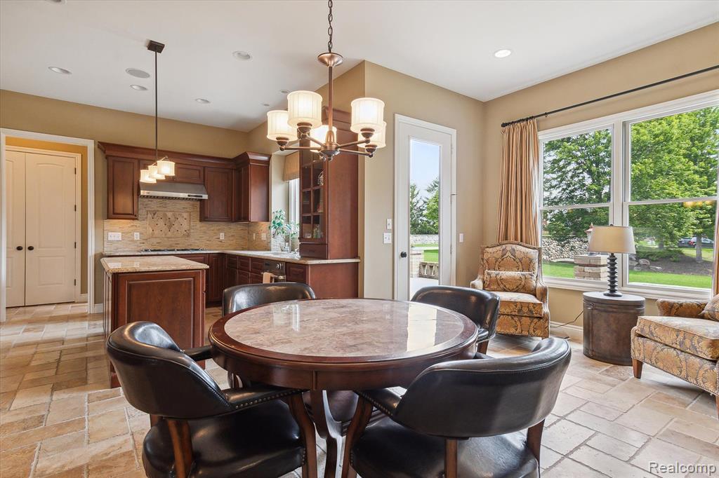 17712 PARKSHORE Drive, Northville, MI 48168 — Photo 21